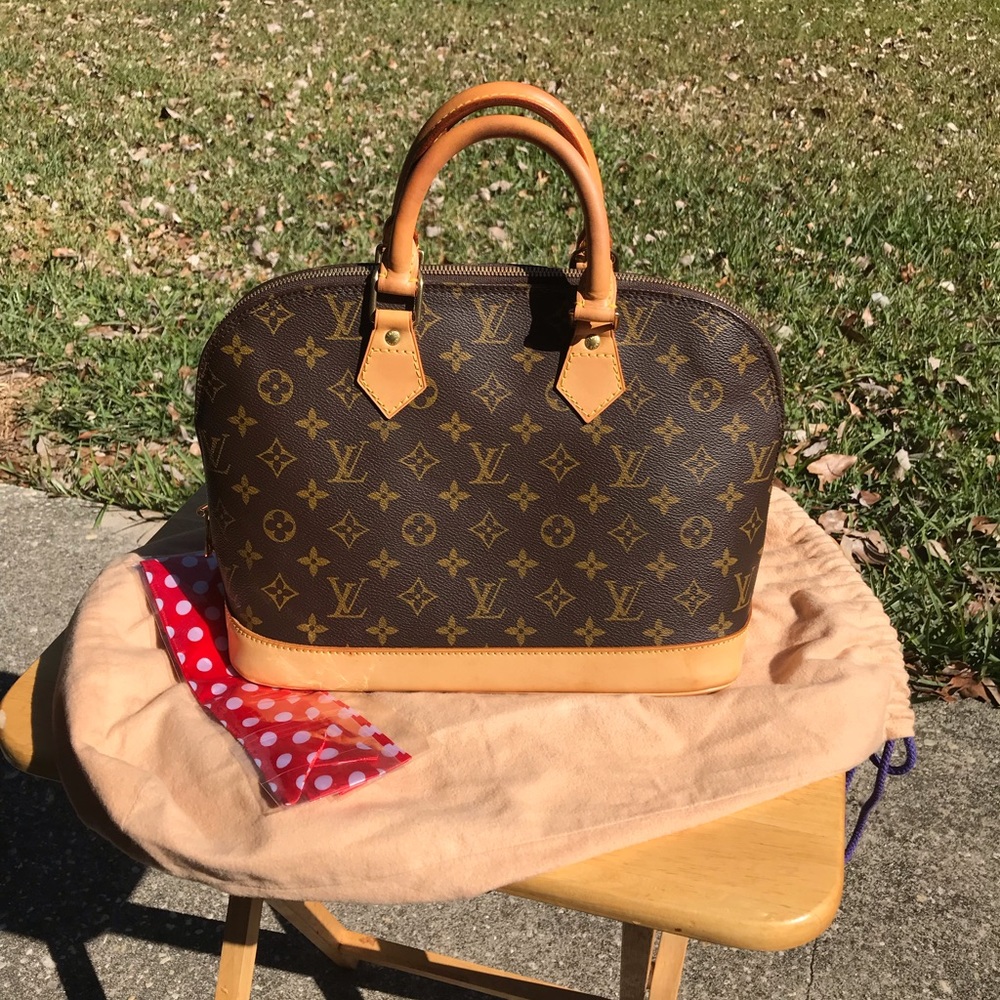 Louis Vuitton Alma Monogram PM size SOLD - Picture 4 of 14